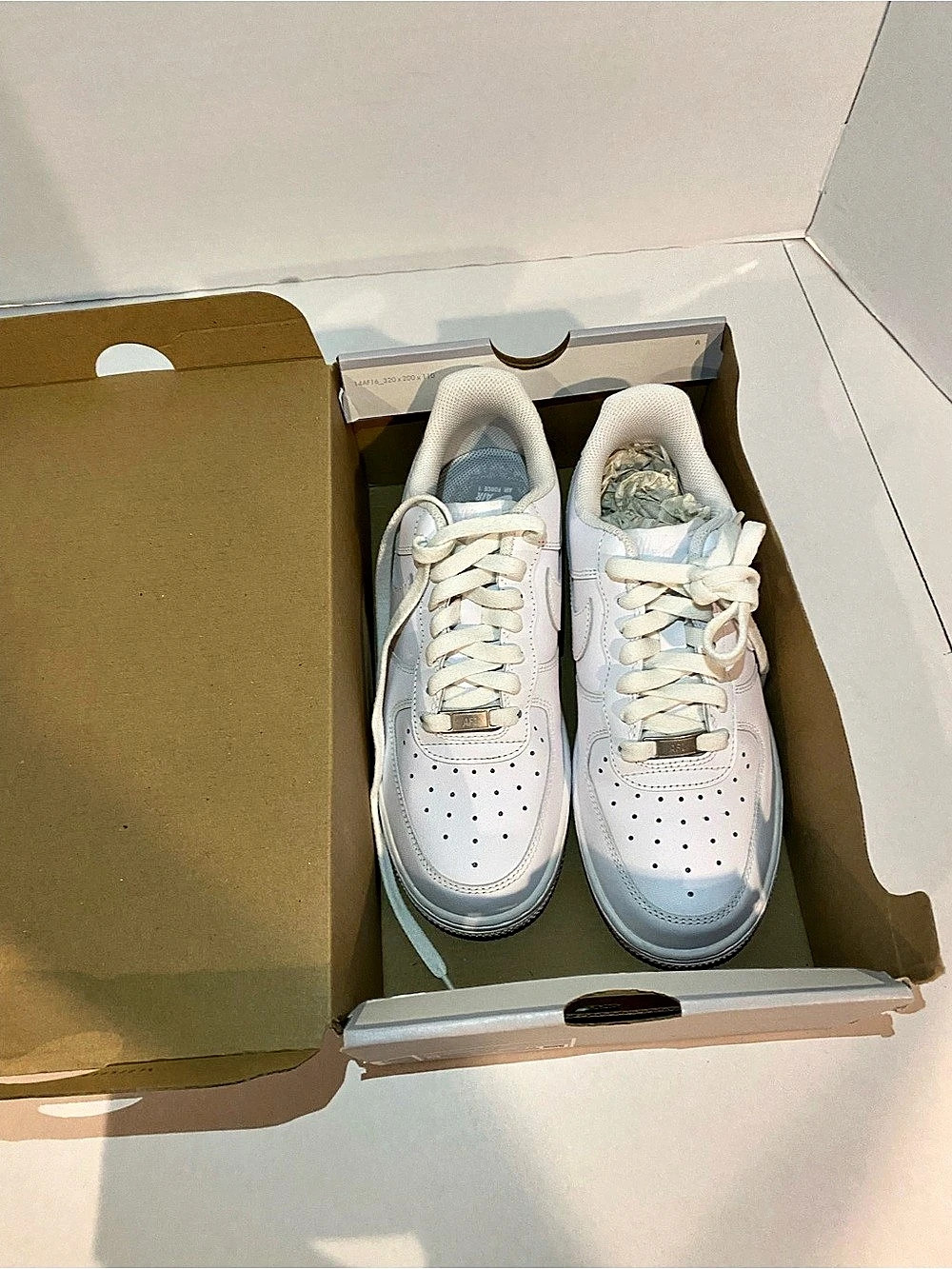 Nike Air Force 1 '07 Women's Sneakers White US 8 Like New